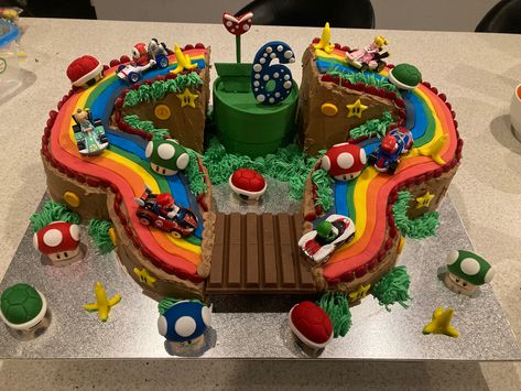 Super Mario Kart Birthday Party, Mario Party Cake Ideas, Mario Wonder Cake, Super Mario Bros Cake Ideas, Mario Cart Cakes, Mario Race Track Cake, Super Mario Kart Cake, Mario Birthday Cakes, Mario Themed Cake