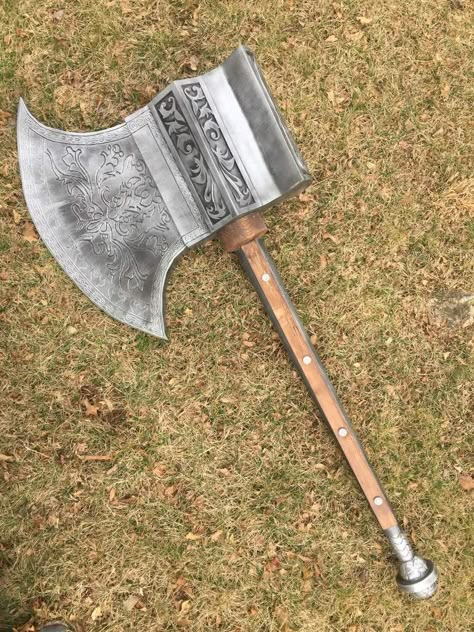 Greataxe Aesthetic, Greataxe Concept Art, Dnd Greataxe Art, Fantasy Greataxe, Greataxe Dnd, Greataxe Art, Apocalypse Survival, Fantasy Props, 다크 판타지