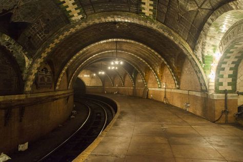 The NYC subway carries many secrets, like any extensive system that was built over time. Here are our 10 favorite hidden finds. Architecture Notebook, Nyc Subway Art, City Hall Nyc, Abandoned Subway, New York History, Woolworth Building, Abandoned City, Kimberly Ann, Nyc Home