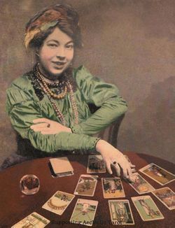 Vintage Fortune Teller, Pamela Colman Smith, Rider Waite Tarot Cards, Rider Waite Tarot Decks, Rider Waite Deck, Vintage Tarot, Postal Vintage, Rider Waite Tarot, Rider Waite