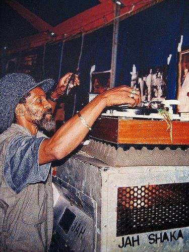 Jah Shaka Jah Shaka, Beach Mobile, Black Music Artists, Zulu Warrior, Reggae Art, Famous Legends, Caribbean Music, Jah Rastafari, African Life