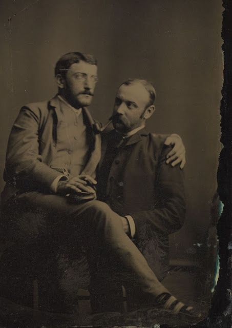 Rare Photos Capture Victorian Men Holding Hands, Sitting on Each Other's Laps and Embracing in Very Intimate Portraits Male Friendship, Victorian Men, Gay History, Rare Historical Photos, Art Of Manliness, Vintage Couples, Man Sitting, Vintage Life, Male Poses