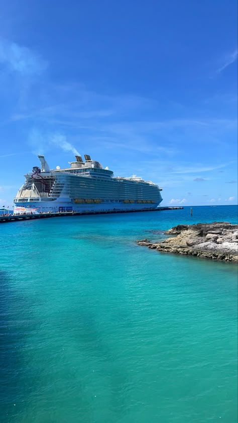 Bahamas Water, Coco Cay Bahamas, Las Bahamas, Beautiful Beaches Paradise, Bahamas Vacation, Travel Picture Ideas, Bahamas Cruise, Picture Places, Travel Inspiration Destinations