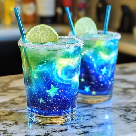 Fancy Drinks Aesthetic, Saturn Cocktail, Drinks Alcohol Aesthetic, Carnival Drinks, Fantasy Drinks, Galaxy Drink, Galaxy Food, Galaxy Cocktail, Rainbow Drinks