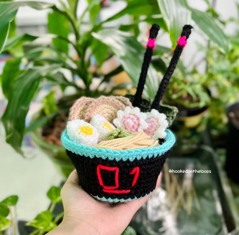 Crochet Noodles Free Pattern, Miku Ramen, Crochet Ramen Bowl, Crochet Ramen, Ramen Amigurumi, Crochet Cup Of Noodles, Dim Sum Crochet Free Pattern, Crochet Asian Food, Bts Amigurumi