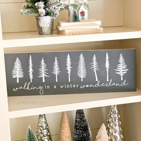 Winter Diy Signs, Home Decor Paint, Class Crafts, Framed Signs, Calligraphy Signs, Christmas Typography, Winter Signs, Sign Painting, Cricut Christmas