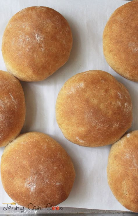 Whole Wheat Hamburger Bun Recipe, Sandwich Buns Recipe, Sandwich Roll Recipe, Whole Wheat Buns, Jenny Can Cook, Sandwich Buns, Whole Wheat Rolls, Homemade Sandwich Bread, Hamburger Bun Recipe