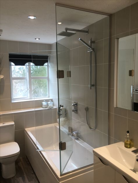 2 sided bath shower screen with fixed panel to end Shower Over Bath With Window, Bath Shower With Window, Bath Shower Screen Ideas, Luxury Shower Over Bath, Showers In Baths, Showers Over Bath Ideas, Bath Screen Ideas, Bath Shower Screen, Glass Shower Screen Over Bath