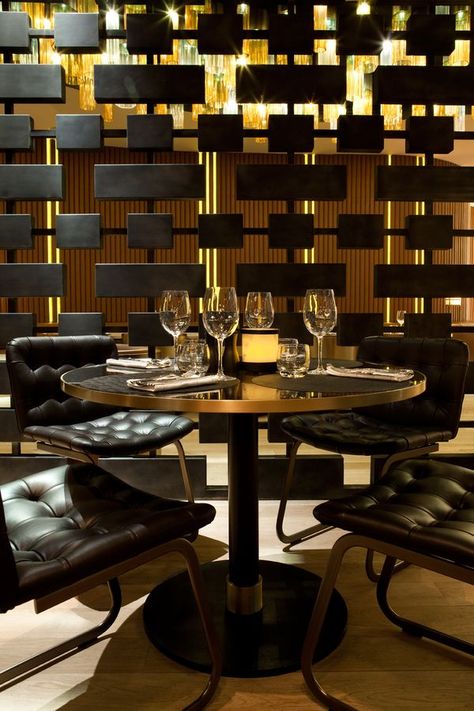 The is the ambiance and eel i want my restaurant design to have for my project.  Beef Bar by Humbert & Poyet. Metal Room Divider, Decorative Room Dividers, Space Dividers, Room Divider Screen, Metal Screen, Partition Design, Bar Design Restaurant, Style Deco, Partition Wall