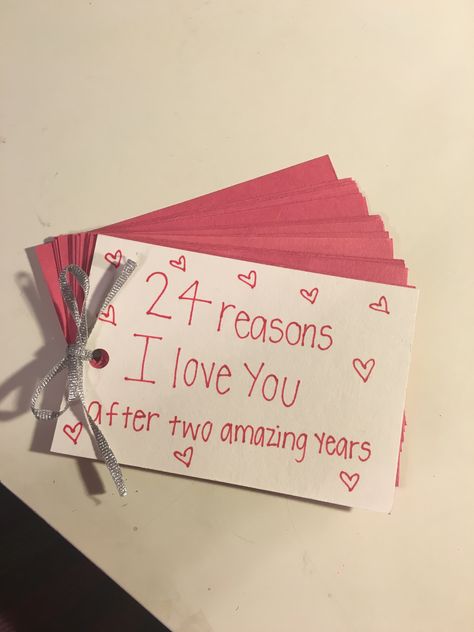 Two year anniversary gift for boyfriend ❤️ 2 Year Anniversary Gifts For Him, Anniversary Gift Ideas For Him Boyfriend, Valentines Day Sayings, Second Year Anniversary Gift, Anniversary Ideas For Him, Diy Anniversary Gifts For Him, 2 Year Anniversary Gift, Dating Anniversary Gifts, Anniversary Gift For Friends