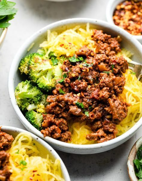 Spaghetti Squash Broccoli, Sloppy Joes Bowls, Healthy Sloppy Joes, Sloppy Joe, Paleo Whole 30, Roasted Broccoli, Sloppy Joes, Meat Sauce, Easy Weeknight