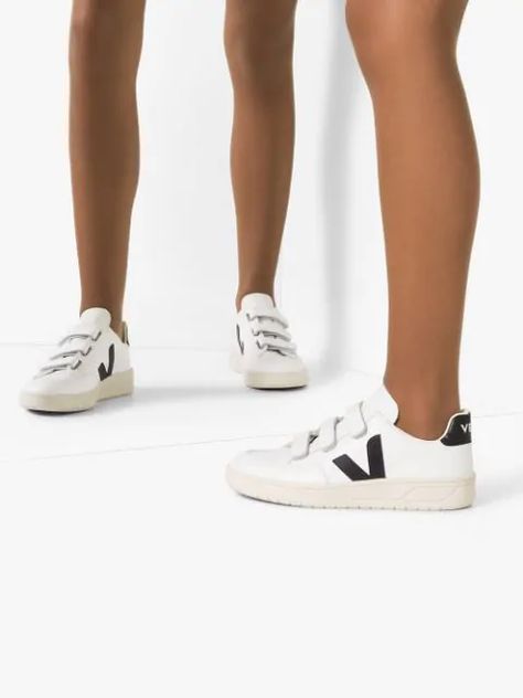 Veja Recife Outfit, Brazil Women, Velcro Sneakers, Veja Sneakers, Street Swag, Sneakers For Women, Fashion Wishlist, Balenciaga Triple S, Rio Grande