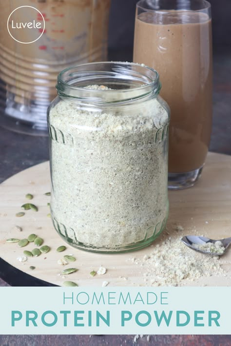 Homemade protein powder (vegan & paleo) - Luvele AU Homemade Chocolate Protein Powder, Diy Pea Protein Powder, How To Make Your Own Protein Powder, Homemade Vegan Protein Powder, Vega Protein Powder Recipes, Make Your Own Protein Powder, Diy Protein Powder Homemade, Homemade Protein Powder Recipes, Pea Protein Powder Recipes