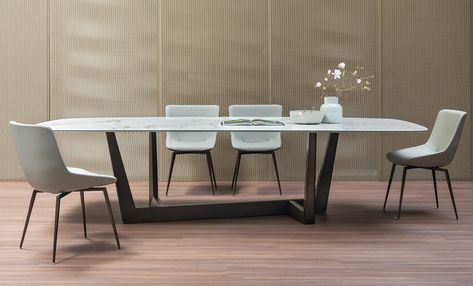 Art Dining Table - Fanuli Furniture Modern Extendable Dining Table, Italian Furniture Modern, Sophisticated Art, Table Extensible, Chaise Design, Types Of Furniture, Under The Table, Italian Furniture, Modern Dining Table