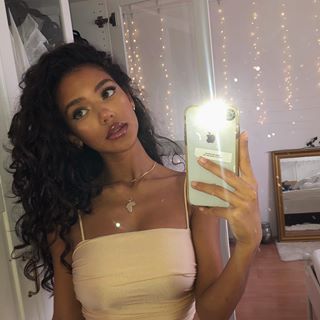 Dina Denoire (@dinadenoire) • Instagram photos and videos Dina Denoire Instagram, Dina Denoire, Pinturas Disney, 1m Followers, Tan Skin, Pure Beauty, Book Aesthetic, Character Inspiration, Strapless Top