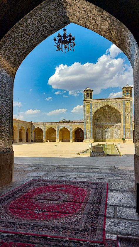 Vakil Mosque,Shiraz Iran Aesthetic Wallpaper, Shiraz Aesthetic, Afghanistan Mosque, Islamic Backdrop, Vakil Mosque, Afghani Culture, Afghanistan Landscape, Daily Life Aesthetic, A Thousand Splendid Suns