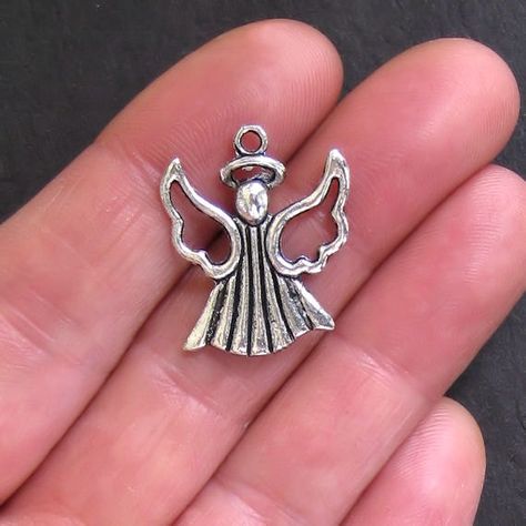 Hey, I found this really awesome Etsy listing at https://www.etsy.com/listing/82810751/6-angel-charms-antique-tibetan-silver Angel Charms, Craft Making, Crafts To Make, Jewelry Crafts, Zinc Alloy, Belly Button Rings, Antique Silver, Etsy Listing, Silver Tone