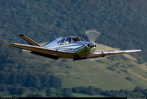 Private Beechcraft 35 Bonanza V series N2778V Beechcraft Bonanza, Small Aircraft, Private Aircraft, Airplane Flying, Old Planes, Private Pilot, Private Plane, Vintage Aviation, General Aviation