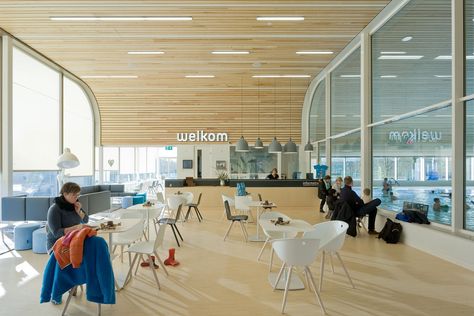 Gallery of 'De Heuvelrand' Voorthuizen Swimming Pool / Slangen+Koenis Architects - 11 Leisure Center, Paint Color Schemes, Recreation Centers, Space Interiors, Reception Desk, Recycled Furniture, Interior Architecture Design, Lobby, Swimming Pool