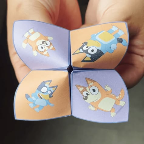 Create a Halloween Paper Chatterbox - Bluey Official Website Bluey Bingo Crafts, Bluey Printable Activities, Bluey Cut Outs, Bluey Paper Crafts, Bluey Crafts For Toddlers, Bluey Crafts For Kids, Bluey Craft Ideas, Bluey Printables, Bluey Diy