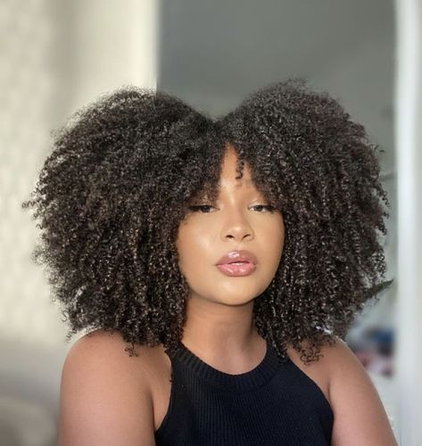 Natural Hair Cuts Shape, Haircut Layers, Hair Shape, Natural Hair Problems, 3c Natural Hair, Natural Hair Cuts, Wash N Go, Strawberry Picking, Girls Natural Hairstyles