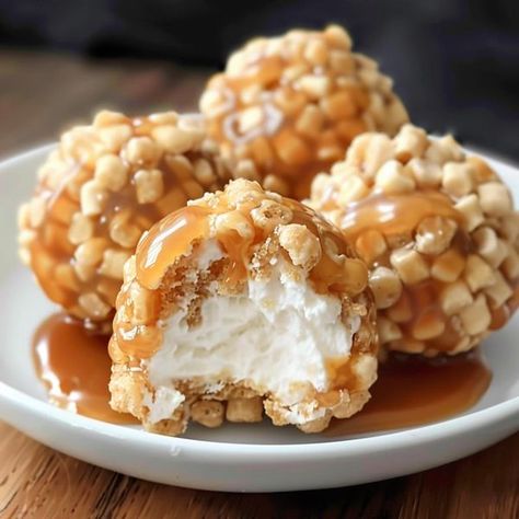 Caramel Marshmallow Rice Krispie Balls Recipe, Carmel Rice Krispie Treats Recipes, Rice Krispie Balls Recipe, Healthier Deserts, Rice Krispie Balls, Carnival Foods, Lite Recipes, Xmas Candy, Pumpkin Delight