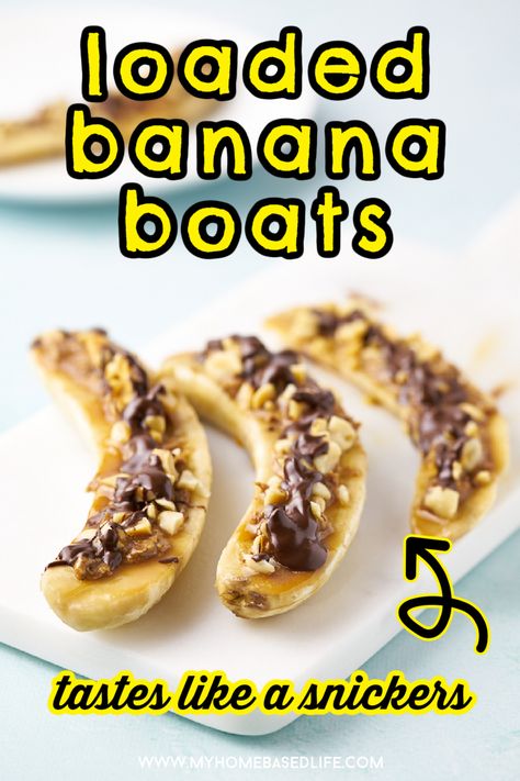 Snickers Banana, Lake Snacks, Banana Boat Recipe, Boat Snacks, Banana Boats, Banana Treats, Banana Dessert Recipes, Clean Dessert, Salty Treats