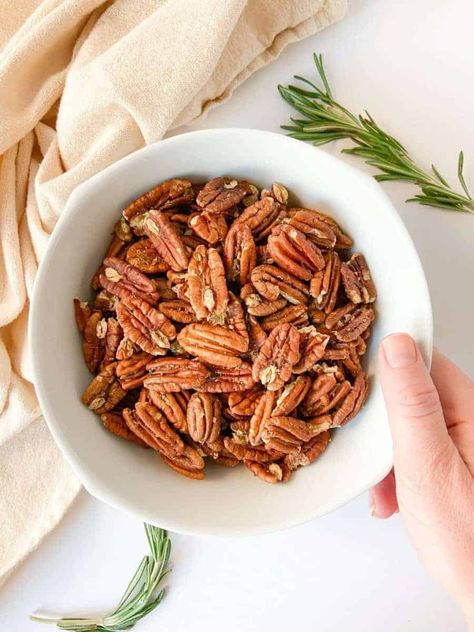 Rosemary Spiced Nuts Rosemary Pecans Roasted, Pecans Roasted, Herb Ideas, Maple Pecans, Mediterranean Diet Snacks, Oil Free Vegan Recipes, Glazed Pecans, Party Bites, Dairy Free Snacks