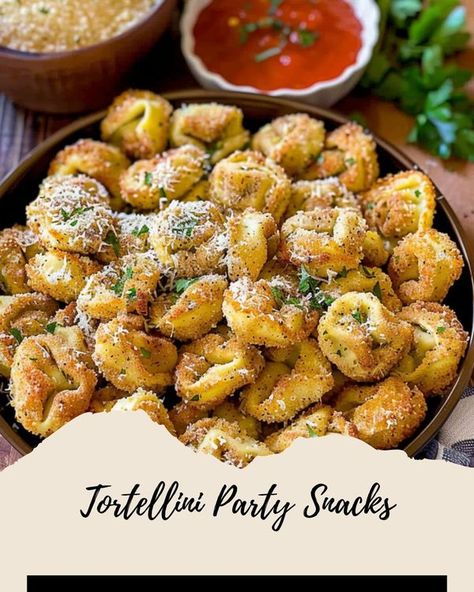 Tortellini Party Snacks, Breaded Tortellini, Tortellini Bites Appetizers, Tortellini Appetizer Party Appetizers, Appetizers For Work Potluck, Italian Finger Food Appetizers, Easy Bite Size Appetizers, Crispy Tortellini, Italian Hors D’oeuvres