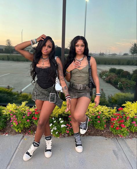 Fair Outfits Black Women, Cute Club Outfits Black Women, Baddie Outfits Black, Bestie Fits, Day Party Outfit, Outfits For Black Women, Fair Outfit, Ideas Pose, Bestie Outfits