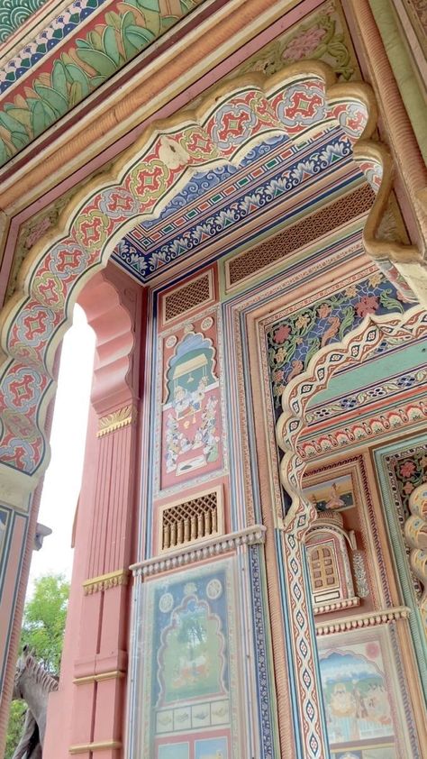 Udaipur Architecture, India Aesthetic Wallpaper, Desi Wallpaper Aesthetic, Desi Aesthetic Wallpaper, Jaipur Wallpaper, Desi Wallpaper, Rajasthan Aesthetic, Jaipur Aesthetic, Indian Aesthetic Wallpaper