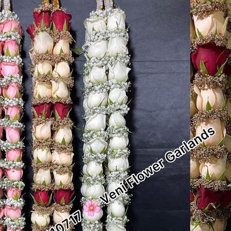 Engagement Varmala Designs, Reception Malai Design, Jaymala For Wedding, Latest Varmala Designs, Wedding Mala Rose, Reception Garland, White Rose Garland, Pelli Dandalu, Flower Mala