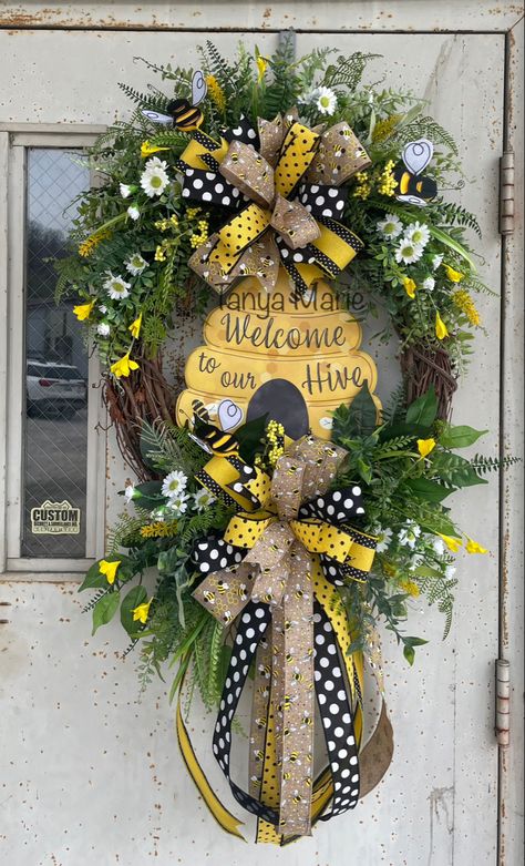 Bumble bee decorations