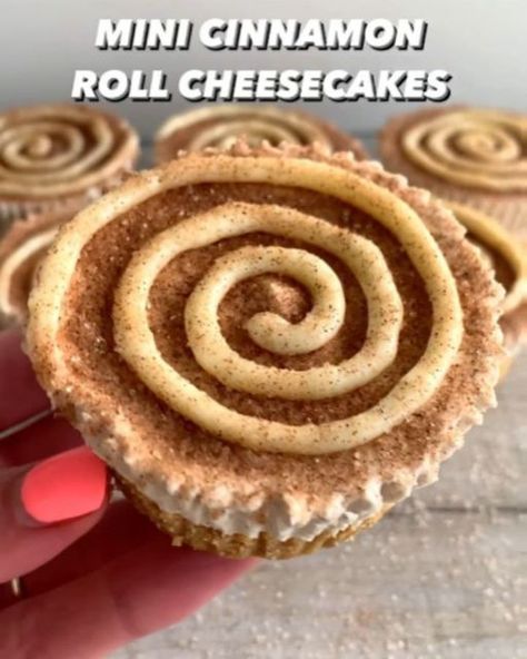 Afsana Akter on Instagram Cream Cheese Swirl, Mini Cinnamon Rolls, Cinnamon Roll Cheesecake, Cinnamon Roll Recipe Homemade, Double Cream, Digestive Biscuits, Daily Recipes, Cream Cheese Icing, Cinnamon Flavor