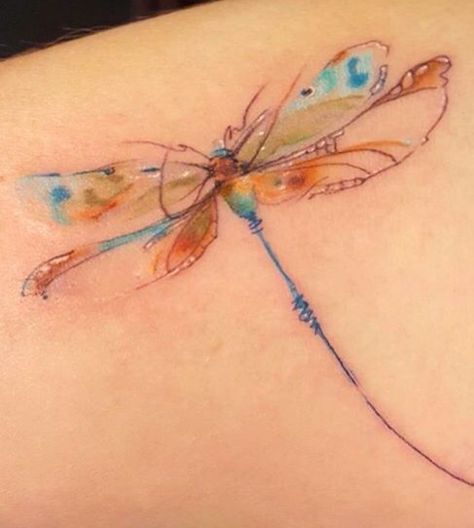 Watercolor Dragonfly Tattoo, Mama Tattoos, Tatoo 3d, Flying Tattoo, Dragonfly Tattoo Design, Watercolor Dragonfly, Dragon Tattoo For Women, Tasteful Tattoos, Cat Tattoos