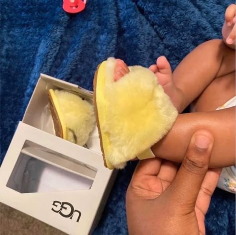 Cute Baby Things, Custom Baby Shoes, Baby Uggs, Baby Necessities, Homemade Baby Food, Foto Baby, Children Fashion