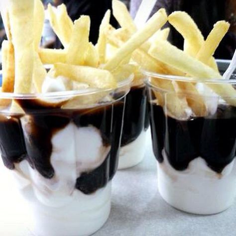 French fries in a chocolate sundae dessert Fries And Sundae, Mcdonalds Sundae, Mcdonald's Fries, Sundae Dessert, Mcdonalds Fries, Chocolate Sundae, Food Aesthetics, Rachel Berry, Boyfriend Wallpaper