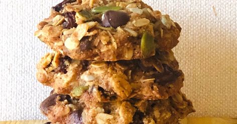 Healthy oat biscuits Easy Dinner Biscuits, Oat Biscuits Recipe, Oat Biscuit Recipe, Dinner Biscuit, Oat Biscuits, Fruit And Chocolate, Baking Recipes Healthy, Biscuit Recipes, Australia Food