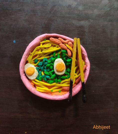 Trying Ramen(japanese) Ramayeon(Korean) using clay Clay Ramen Bowl, Diy Ramen, Ramen Japanese, Clay Models, Clay Inspo, Japanese Ramen, Soft Clay, Tanah Liat, Clay Bowl