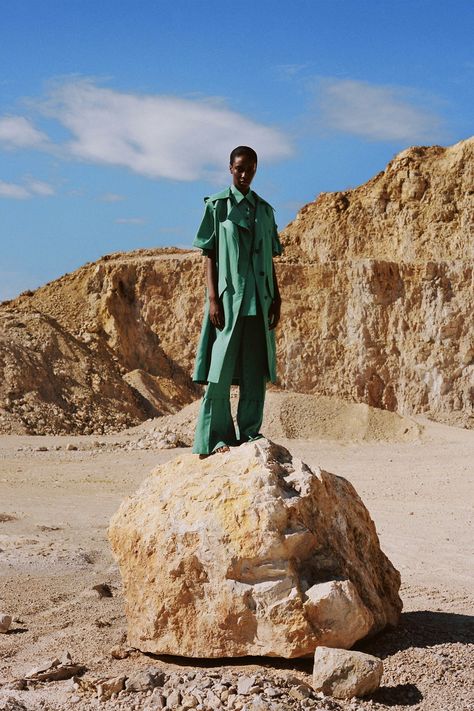 Sonia Carrasco Madrid Spring 2022 Fashion Show | Vogue Joshua Tree Fashion, Desert Fashion Editorial, Spring 2022 Fashion, 2022 Fashion Show, Desert Fashion, Desert Life, Campaign Fashion, Male Photography, 2022 Fashion