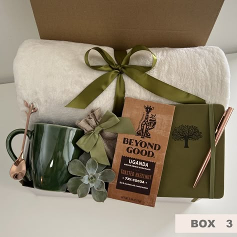 Hygge Gift Box with Blanket, Thank You Gift Basket, Thank You Gift or Friend, Care Package for Him, Gift Basket for Mentor, Coworker Gift Coworker Christmas Gifts, Gift Basket Ideas For Men, Get Well Soon Basket, Fall Gift Baskets, Chemo Gifts, Christmas Tree Scent, Spa Box, Mom Gift Basket, Gift Box For Men