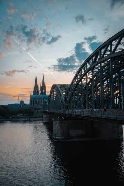 Sunset at the dom of cologne Koln Germany Aesthetic, Cologne Germany Aesthetic, City Sunset Aesthetic, Cologne Aesthetic, City Summer, City Sunset, Sony Photography, European Aesthetic, Visit Germany