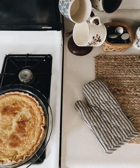 Home Improvement Aesthetic, Home Cooking Aesthetic, Aesthetic Cooking, Good Husband, Husband To Be, Buttermilk Pie, H&m Home, Good Good, Home Baking