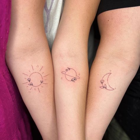 ♡ Hawaii Tiny Tattoos ♡ Oahu Tiny Tattoos ♡ | Fine line sibling tattoos ☀️ 🌙 🪐 | Instagram Matching Sister Tattoos Fine Line, Friendship Fine Line Tattoo, Bff Fine Line Tattoo, Friend Fine Line Tattoo, Sister Fine Line Tattoo, Fine Line Friend Tattoo, Tattoos Fine Line, Tattoos Instagram, Fine Line Tattoo