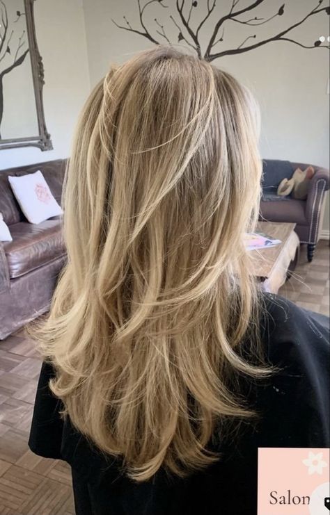 Types Of Hair Dye Style, Long Layered Blonde Hair, California Blonde Hair Sun Kissed, Curled Layered Hair, Lived In Blonde Balayage, Blonde Hairstyle Ideas, Machiaj Smokey Eyes, Luxury Blonde, Bleaching Hair