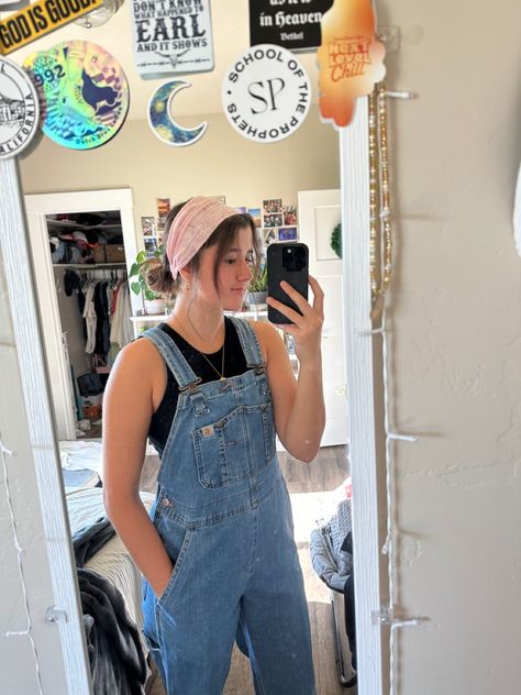 Overalls, outfit ideas, summer, tanktop, granola girl Granola Girl Overalls Outfit, Loose Overalls Outfit, Girl Overalls Outfit, Overalls Outfit Ideas, Loose Overalls, Overalls Fashion, Outfit Ideas Summer, Overalls Outfit, Girls Overalls