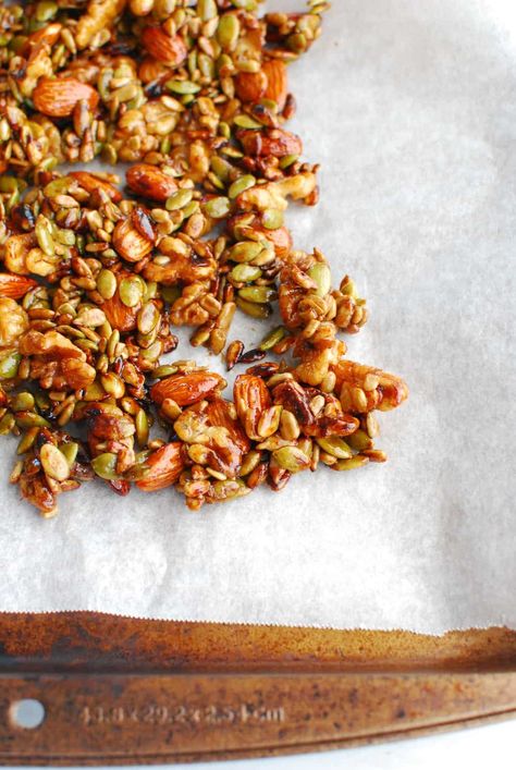 Fall Trail Mix (Maple Flavored!) Maple Trail Mix Recipes, Trail Mixes Recipes, Autumn Trail Mix Ideas, Homemade Trail Mix Recipes Healthy, Fall Healthy Snacks, Trailmix Fall, Trail Mix Recipes Healthy, Maple Snacks, Fall Trail Mix Recipe