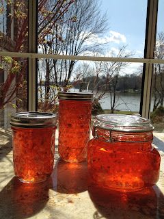 Pepper Jelly Recipe, Champagne Jelly, Pepper Jelly Recipes, Red Pepper Jelly, Jalapeno Jelly, Homemade Jams, Hot Pepper Jelly, Canning Jam, Jelly Recipe