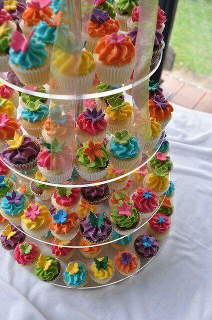 Fiesta Fundraiser Ideas, Bright Cupcakes, Mexican Baby Shower, Mexican Birthday Parties, Cupcakes Wedding, Mexican Fiesta Party, Fiesta Birthday Party, Mexican Birthday, Fiesta Wedding