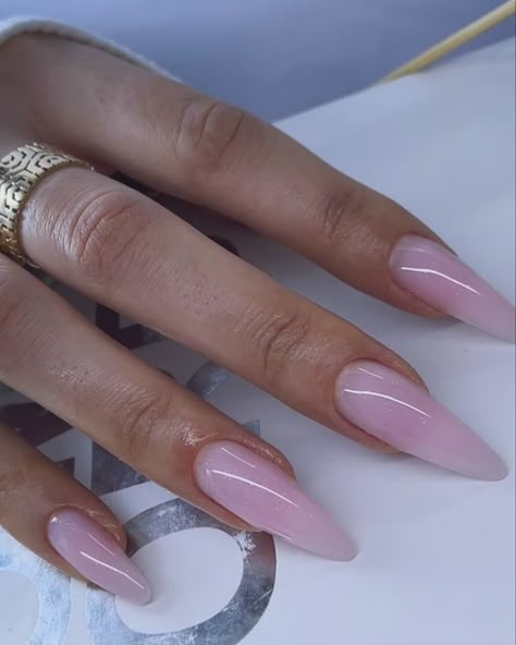 Which one ? #nails #pinterest #pink Almond Acrylic Nails Designs, Pink Stiletto Nails, Acrylics Nails, Pastel Pink Nails, Soft Pink Nails, Acrylic Nails Nude, Pink Chrome Nails, Long Almond, Lilac Nails